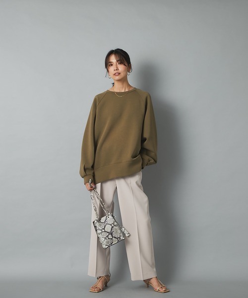 RIVE DROITE（リヴドロワ）の「程よくルーズなシルエットが楽しめる一枚　ダンボールオーバーカットソー（Tシャツ/カットソー・レディース・ブラック/カーキ・FREE）」の17枚目の写真