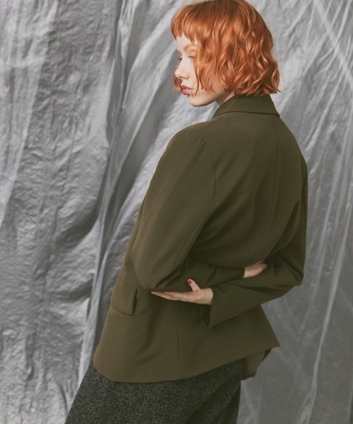 Happy John(ハッピージョン)の「basic color tailored jacket/ベーシックカラーテーラードジャケット(テーラードジャケット・レディース・ブラック/ダークグリーン/マスタード/ブルーグレー/イエロー/ピンク/カーキ・FREE)」の12枚目の写真