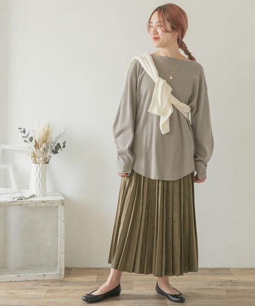 ITEMS URBANRESEARCH（アイテムズ アーバンリサーチ）の「フェイクスエードロングプリーツスカート（スカート・レディース・カーキ/ベージュ/チャコールグレー/モカ・FREE）」の13枚目の写真