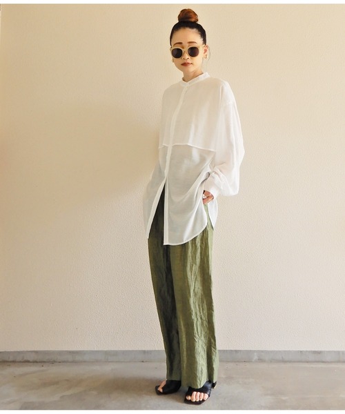 y/m by Yukie（イムバイユキエ）の「シアーラッフルシャツ（シャツ/ブラウス・レディース・モカ/オフホワイト・FREE）」の4枚目の写真