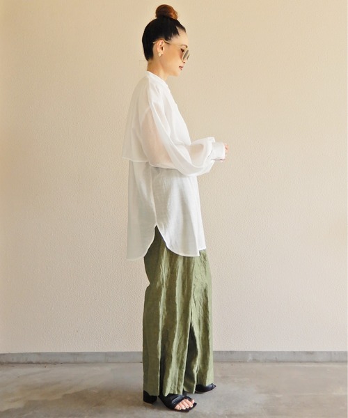 y/m by Yukie（イムバイユキエ）の「シアーラッフルシャツ（シャツ/ブラウス・レディース・モカ/オフホワイト・FREE）」の22枚目の写真