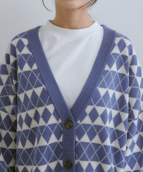 vis-`a-vis(ビサビ)の「【WEB限定】マストトレンド!ダイヤ柄ボリュームカーディガン(カーディガン/ボレロ・レディース・ブラウン系その他3/ブルー系その他4/キナリ/グリーン・FREE)」の12枚目の写真