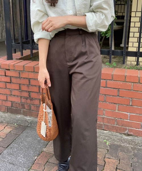 LAUIR(ラウアー)の「ツータックスラックス(スラックス・レディース・ブラック/グレイッシュベージュ/ベージュ/モカ/ブラウン/グレー・MEDIUM/LARGE/X-LARGE)」の4枚目の写真