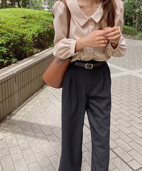 LAUIR(ラウアー)の「ツータックスラックス(スラックス・レディース・ブラック/グレイッシュベージュ/ベージュ/モカ/ブラウン/グレー・MEDIUM/LARGE/X-LARGE)」の7枚目の写真