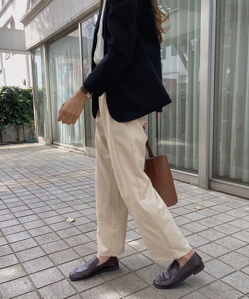 LAUIR(ラウアー)の「ツータックスラックス(スラックス・レディース・ブラック/グレイッシュベージュ/ベージュ/モカ/ブラウン/グレー・MEDIUM/LARGE/X-LARGE)」の20枚目の写真