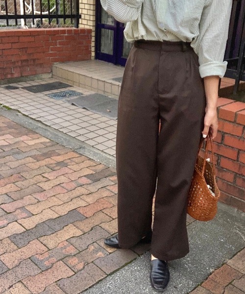 LAUIR(ラウアー)の「ツータックスラックス(スラックス・レディース・ブラック/グレイッシュベージュ/ベージュ/モカ/ブラウン/グレー・MEDIUM/LARGE/X-LARGE)」の10枚目の写真