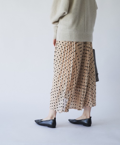 un dix cors（アンディコール）の「華やかさをプラス　フロッキードットプリーツスカート（スカート・レディース・モカ/ベージュ・FREE）」の20枚目の写真
