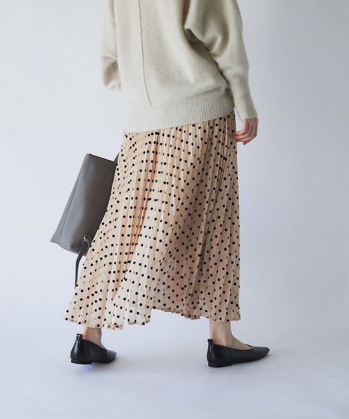 un dix cors（アンディコール）の「華やかさをプラス　フロッキードットプリーツスカート（スカート・レディース・モカ/ベージュ・FREE）」の22枚目の写真