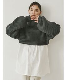 ショートオフタートルニット