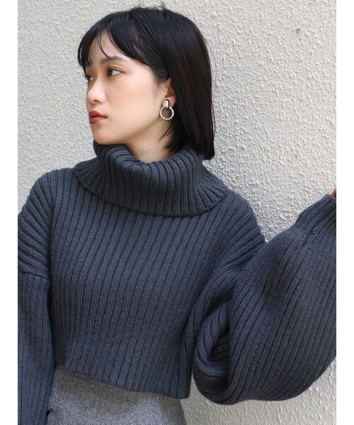 MURUA（ムルーア）の「ショートオフタートルニット（ニット/セーター・レディース・アイボリー/グレー/ブルー/ベージュ・FREE）」の15枚目の写真