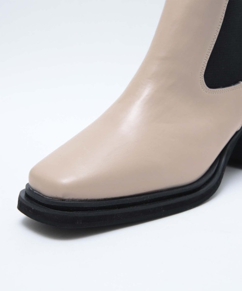 titivate（ティティベイト）の「スクエアトゥサイドゴアブーツ（ブーツ・レディース・ライトベージュ/ブラック・M/L/LL/S）」の7枚目の写真