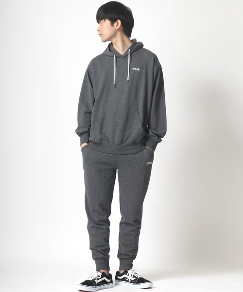 FILA（フィラ）の「FILA/フィラ 別注 セットアップ ワンポイント ロゴ刺繍 スウェット プルパーカー&ジョガーパンツ/ルームウェア/ワンマイルウェア（ルームウェア/パジャマ・メンズ・チャコールグレー/ブラック/グレー・LL/M/L）」の6枚目の写真