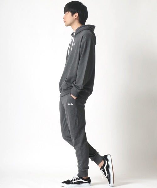 FILA（フィラ）の「FILA/フィラ 別注 セットアップ ワンポイント ロゴ刺繍 スウェット プルパーカー&ジョガーパンツ/ルームウェア/ワンマイルウェア（ルームウェア/パジャマ・メンズ・チャコールグレー/ブラック/グレー・LL/M/L）」の15枚目の写真