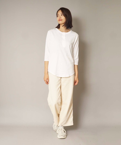 HANES(ヘインズ)の「【HANES/ヘインズ】HANES Undiesリサイクルコットンヘンリーネック七分袖Tシャツ HW1-U501(Tシャツ/カットソー・レディース・ホワイト/ブラック/ベージュ・FREE)」の4枚目の写真
