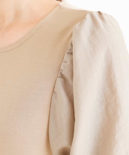 a.v.v(アーヴェヴェ)の「シアーパフスリーブワンピース(ワンピース・レディース・ベージュ/ブラック・34/36/40/38/42)」の5枚目の写真