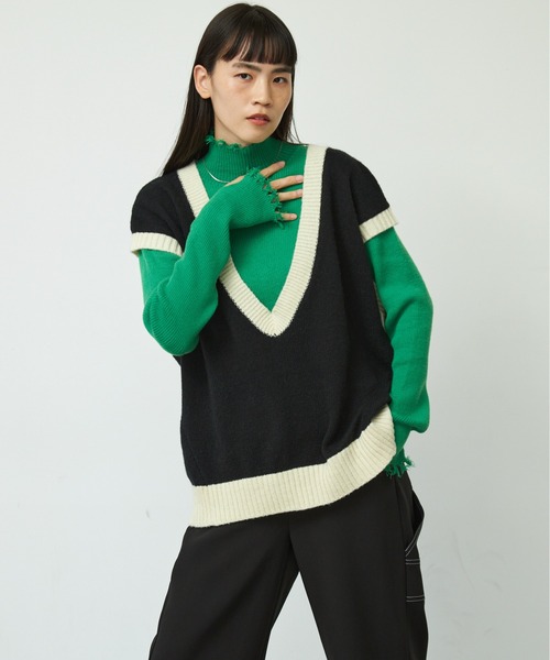 VACANCY（ヴァカンシー）の「配色ニットベスト（ベスト・レディース・グリーン/ブラック/オレンジ・FREE）」の2枚目の写真