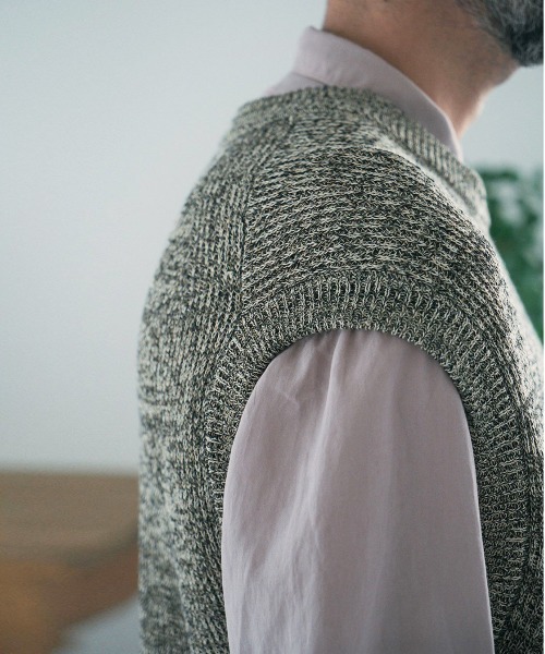 UNFIL(アンフィル)の「unfil アンフィル / organic hemp ribbed-knit vest オーガニックヘンプ リブニットベスト / WWSP-UU009(ベスト・メンズ・杢グレー/ベージュ・5/4)」の22枚目の写真
