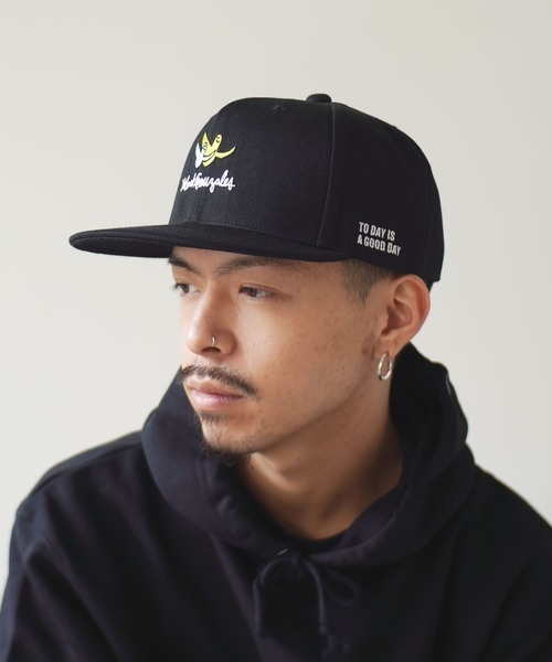 Mark Gonzales（マーク・ゴンザレス）の「【Mark Gonzales】MG 刺繍 フラット キャップ  / BB CAP（キャップ・メンズ・ブラック系その他/グレー/パープル/グレー系その他/ブラック/ベージュ・FREE）」の2枚目の写真