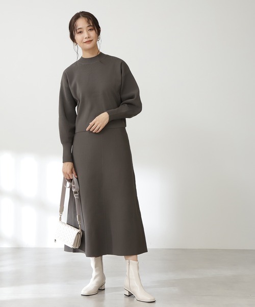 N.（N. Natural Beauty Basic）（エヌエヌナチュラルビューティーベーシック）の「◆ボトルネックニットセットアップ（ワンピース・レディース・モカ/ナチュラル/ライトグリーン/ブルー・MEDIUM）」の9枚目の写真