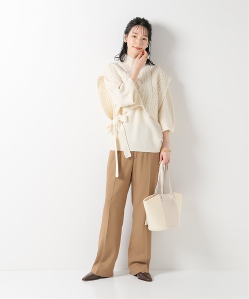 LE TALON(ルタロン)の「GRISE 3.5レザーナロースクエアUカットパンプス◆(パンプス・レディース・ブラウン/アイボリー/ブラック系その他・22.5cm/23cm/23.5cm/24cm/24.5cm/25cm/22cm)」の7枚目の写真