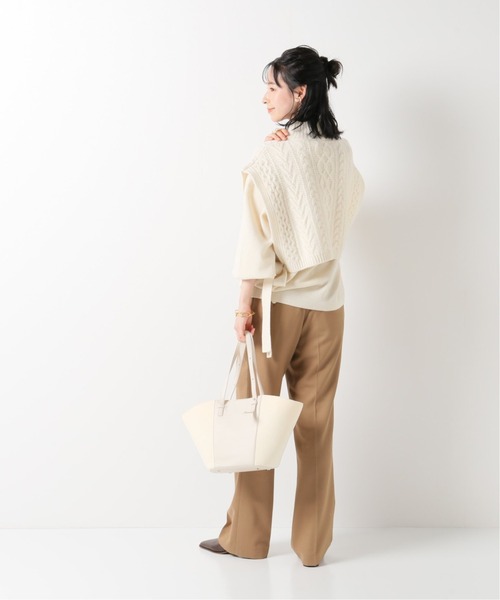 LE TALON(ルタロン)の「GRISE 3.5レザーナロースクエアUカットパンプス◆(パンプス・レディース・ブラウン/アイボリー/ブラック系その他・22.5cm/23cm/23.5cm/24cm/24.5cm/25cm/22cm)」の8枚目の写真