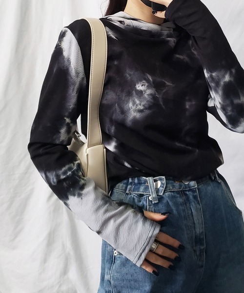 me+em select(ミームセレクト)の「【数量限定販売】タイダイフーディパーカーカットソー(Tシャツ/カットソー・レディース・ブラック/ピンク・FREE)」の8枚目の写真