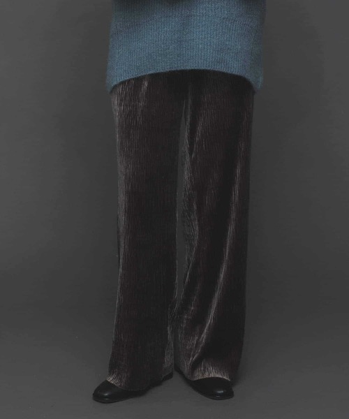 SENSE OF PLACE by URBAN RESEARCH(センスオブプレイスバイアーバンリサーチ)の「セルフカットベロアプリーツパンツ(その他パンツ・レディース・ライトグレー/ブラック/グリーン/ブラウン・ONE)」の5枚目の写真
