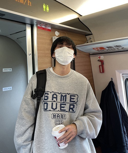 NOWLE(ノウル)の「【NOWLE】GAME OVERプリント ビッグシルエット トレーナー(スウェット・メンズ・ブラック/グレー/ブルー・MEDIUM/LARGE/X-LARGE/XX-LARGE)」の17枚目の写真