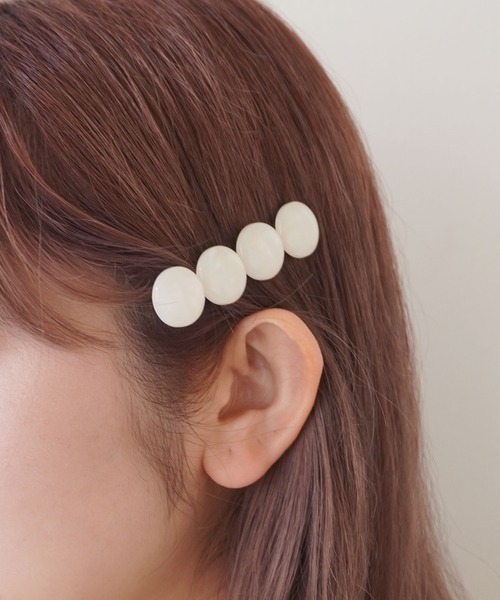 ammy.（エイミードット）の「【 ammy. / エイミードット 】 シェル オーロラ ホワイト ヘアピン（ヘアピン・レディース・A/B/C/D・FREE）」の3枚目の写真