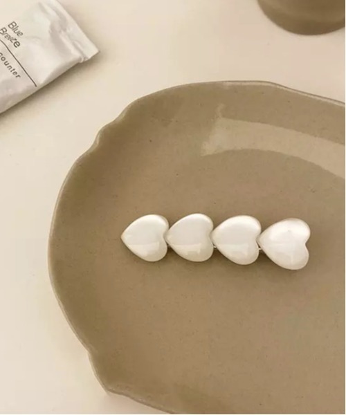 ammy.（エイミードット）の「【 ammy. / エイミードット 】 シェル オーロラ ホワイト ヘアピン（ヘアピン・レディース・A/B/C/D・FREE）」の5枚目の写真