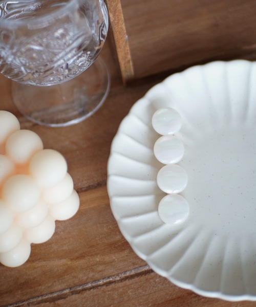 ammy.（エイミードット）の「【 ammy. / エイミードット 】 シェル オーロラ ホワイト ヘアピン（ヘアピン・レディース・A/B/C/D・FREE）」の12枚目の写真