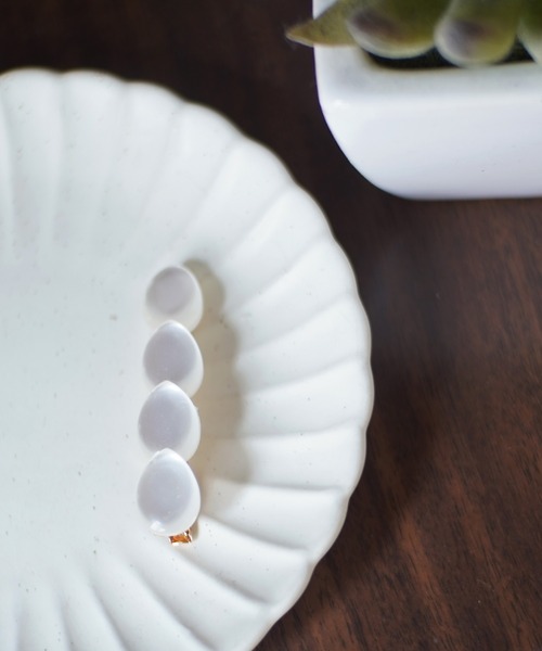 ammy.（エイミードット）の「【 ammy. / エイミードット 】 シェル オーロラ ホワイト ヘアピン（ヘアピン・レディース・A/B/C/D・FREE）」の13枚目の写真