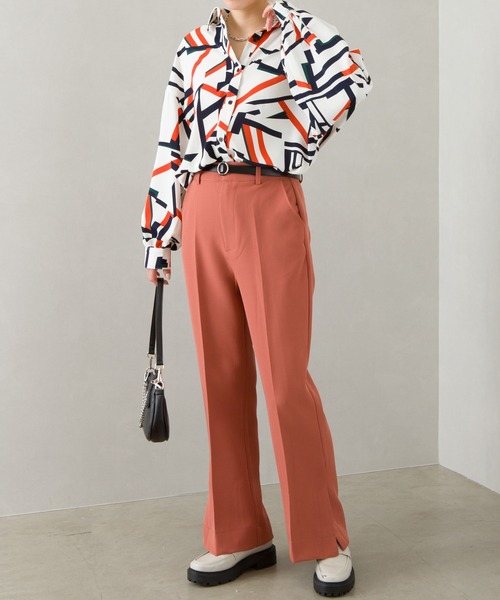 SpRay（スプレイ）の「エステルツイルセミフレアパンツ（その他パンツ・レディース・オレンジ/ロイヤルブルー/ブラック/グレイッシュベージュ/ライトグリーン・FREE）」の11枚目の写真