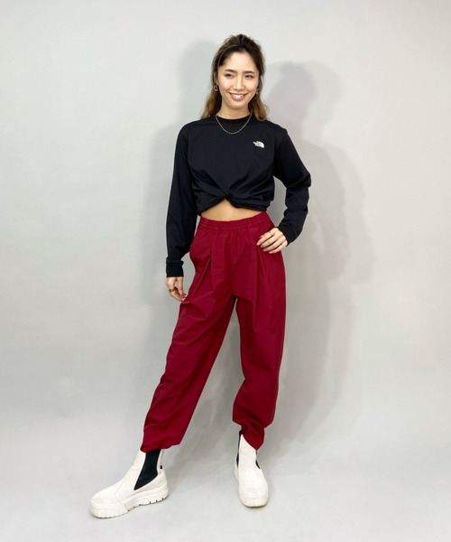 THE NORTH FACE(ザノースフェイス)の「THE NORTH FACE/ザ・ノース・フェイス ルーズシルエット バックプリントロゴロンT/ロングスリーブTEE NTW32230(Tシャツ/カットソー・レディース・ホワイト/ブラック・L/XL/M)」の12枚目の写真