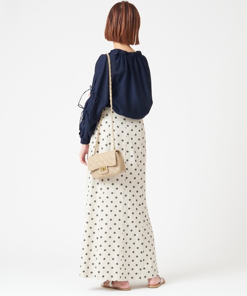 U by SPICK&SPAN（ユーバイスピックアンドスパン）の「リボンスリーブブラウス◆（シャツ/ブラウス・レディース・ベージュ/ネイビー・FREE）」の11枚目の写真