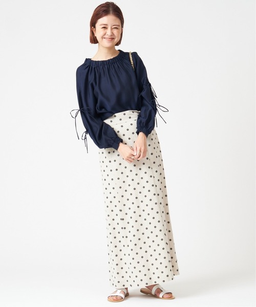 U by SPICK&SPAN（ユーバイスピックアンドスパン）の「リボンスリーブブラウス◆（シャツ/ブラウス・レディース・ベージュ/ネイビー・FREE）」の12枚目の写真