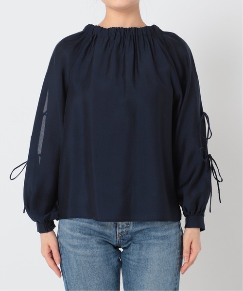 U by SPICK&SPAN（ユーバイスピックアンドスパン）の「リボンスリーブブラウス◆（シャツ/ブラウス・レディース・ベージュ/ネイビー・FREE）」の15枚目の写真