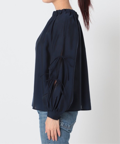U by SPICK&SPAN（ユーバイスピックアンドスパン）の「リボンスリーブブラウス◆（シャツ/ブラウス・レディース・ベージュ/ネイビー・FREE）」の16枚目の写真