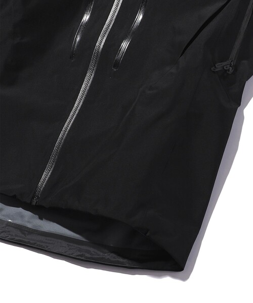 ARC'TERYX（アークテリクス）の「ARC'TERYX/アークテリクス ALPHA SV JACKET/アルファ ジャケット（ブルゾン・メンズ・ブラック・SMALL/MEDIUM/X-SMALL/LARGE）」の9枚目の写真