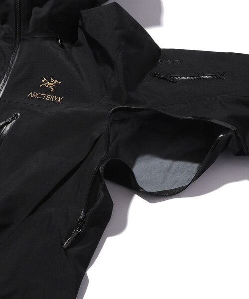 ARC'TERYX（アークテリクス）の「ARC'TERYX/アークテリクス ALPHA SV JACKET/アルファ ジャケット（ブルゾン・メンズ・ブラック・SMALL/MEDIUM/X-SMALL/LARGE）」の10枚目の写真