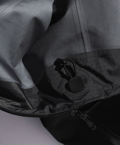 ARC'TERYX（アークテリクス）の「ARC'TERYX/アークテリクス ALPHA SV JACKET/アルファ ジャケット（ブルゾン・メンズ・ブラック・SMALL/MEDIUM/X-SMALL/LARGE）」の13枚目の写真
