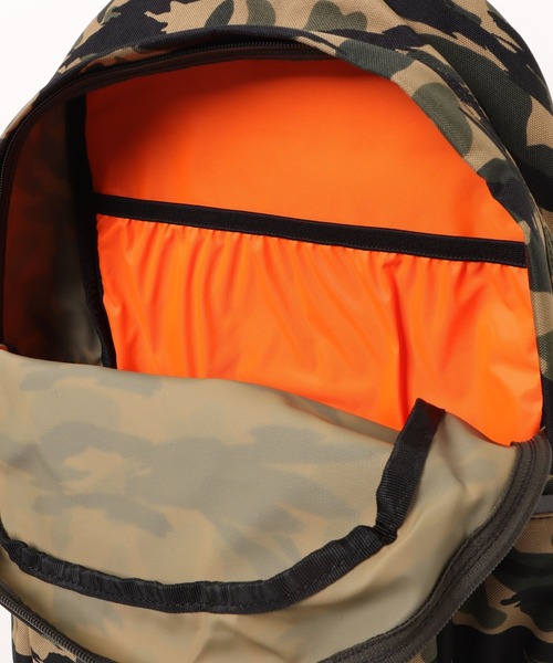 Carhartt(カーハート)の「carhartt(カーハート)21L CLASSIC BACKPACK/バックパック/リュック メンズ レディース ユニセックス(バックパック/リュック・メンズ・ブラック/ブラウン/グレー/カモフラージュ・FREE)」の7枚目の写真