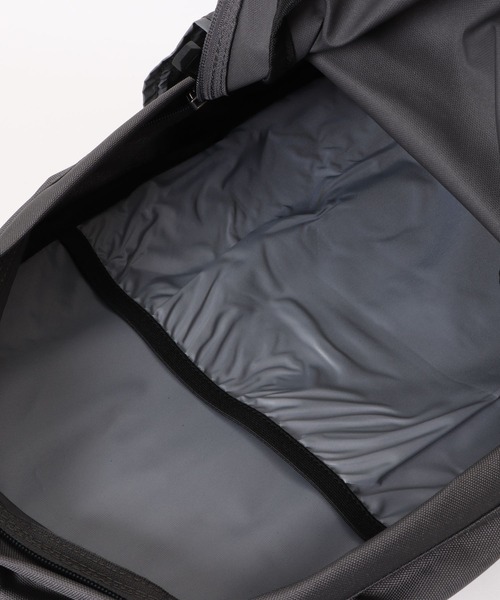 Carhartt(カーハート)の「carhartt(カーハート)21L CLASSIC BACKPACK/バックパック/リュック メンズ レディース ユニセックス(バックパック/リュック・メンズ・ブラック/ブラウン/グレー/カモフラージュ・FREE)」の5枚目の写真