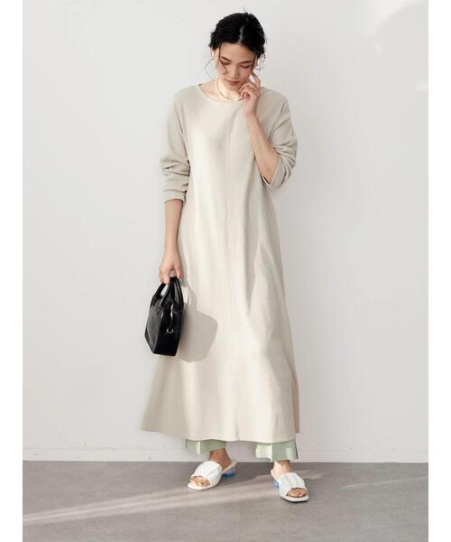 AMERICAN HOLIC（アメリカンホリック）の「リブカットIラインワンピース（ワンピース・レディース・チャコールグレー/グレイッシュベージュ・M/L）」の4枚目の写真