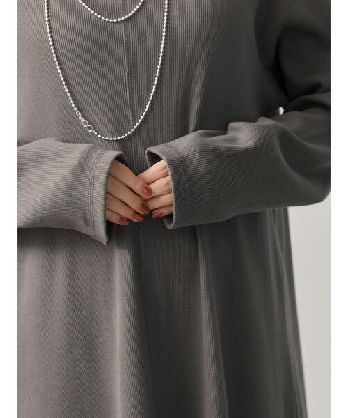 AMERICAN HOLIC（アメリカンホリック）の「リブカットIラインワンピース（ワンピース・レディース・チャコールグレー/グレイッシュベージュ・M/L）」の13枚目の写真