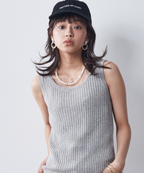 CHIC STYLE(シックスタイル)の「大きいサイズ 2WAYワイドリブニットタンクトップ シックスタイル(タンクトップ・レディース・ブラック/オフホワイト/グレー・3L/L/4L/LL)」の3枚目の写真