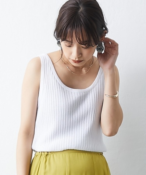 CHIC STYLE(シックスタイル)の「大きいサイズ 2WAYワイドリブニットタンクトップ シックスタイル(タンクトップ・レディース・ブラック/オフホワイト/グレー・3L/L/4L/LL)」の1枚目の写真