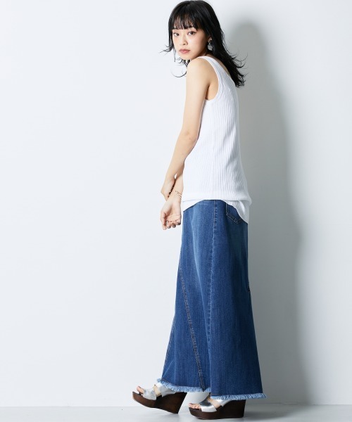 CHIC STYLE(シックスタイル)の「大きいサイズ 2WAYワイドリブニットタンクトップ シックスタイル(タンクトップ・レディース・ブラック/オフホワイト/グレー・3L/L/4L/LL)」の6枚目の写真