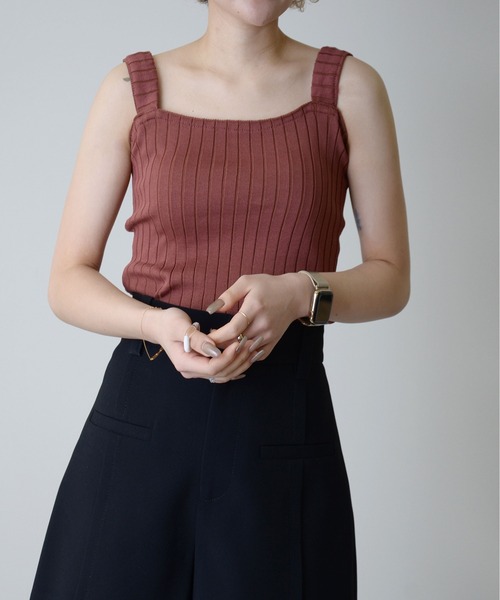 ibeul_(イベール)の「ワイドリブ スクエア シャリニットキャミソール(キャミソール・レディース・テラコッタ/ブラウン/ホワイト/ブラック・FREE)」の15枚目の写真