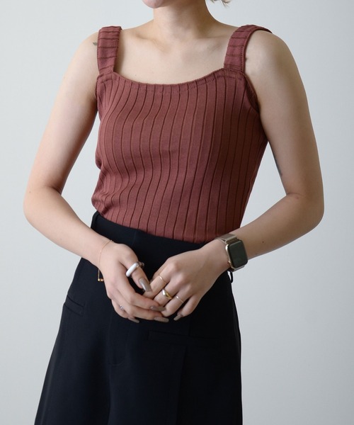 ibeul_(イベール)の「ワイドリブ スクエア シャリニットキャミソール(キャミソール・レディース・テラコッタ/ブラウン/ホワイト/ブラック・FREE)」の10枚目の写真